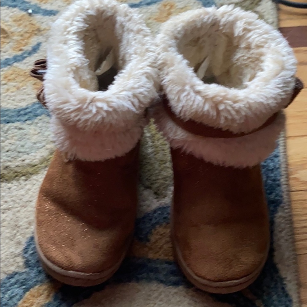Boots - Picture 2 of 4
